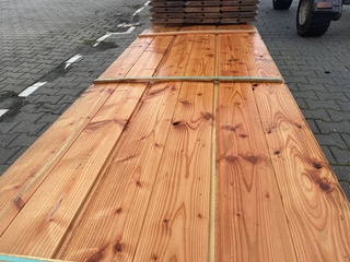 Ca. 48x Douglas wisselsponning/halfhoutsrabat, 18x190mm, lengte 300cm